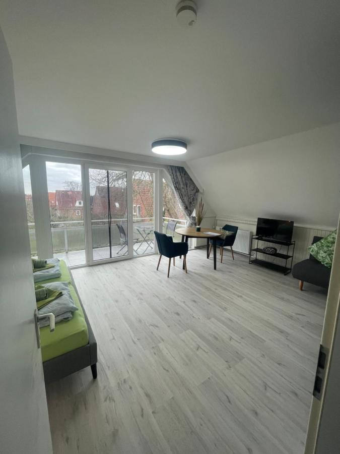 Apartment Haus Seefalke - 250 M Zum *