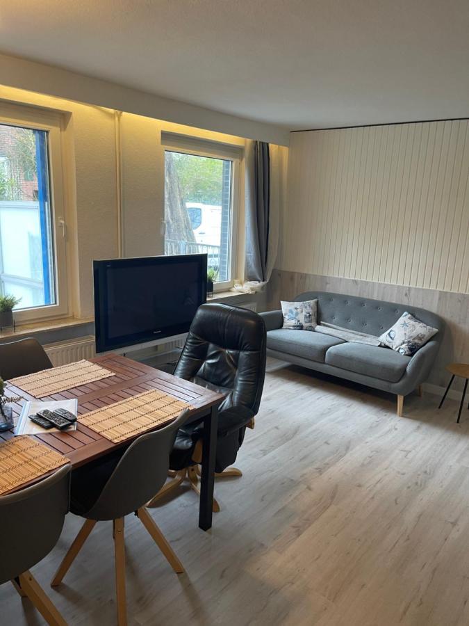 Haus Seefalke - 250 M Zum