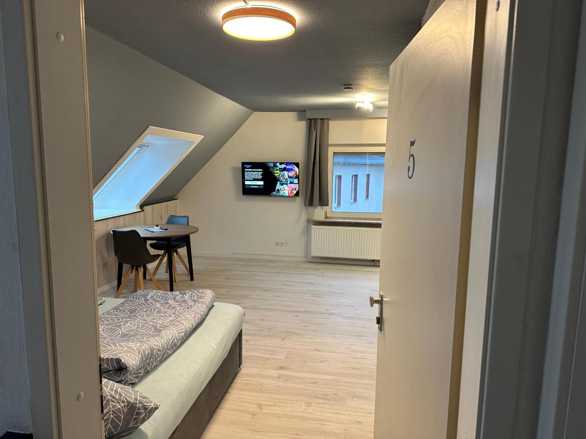 Haus Seefalke - 250 M Zum Apartment